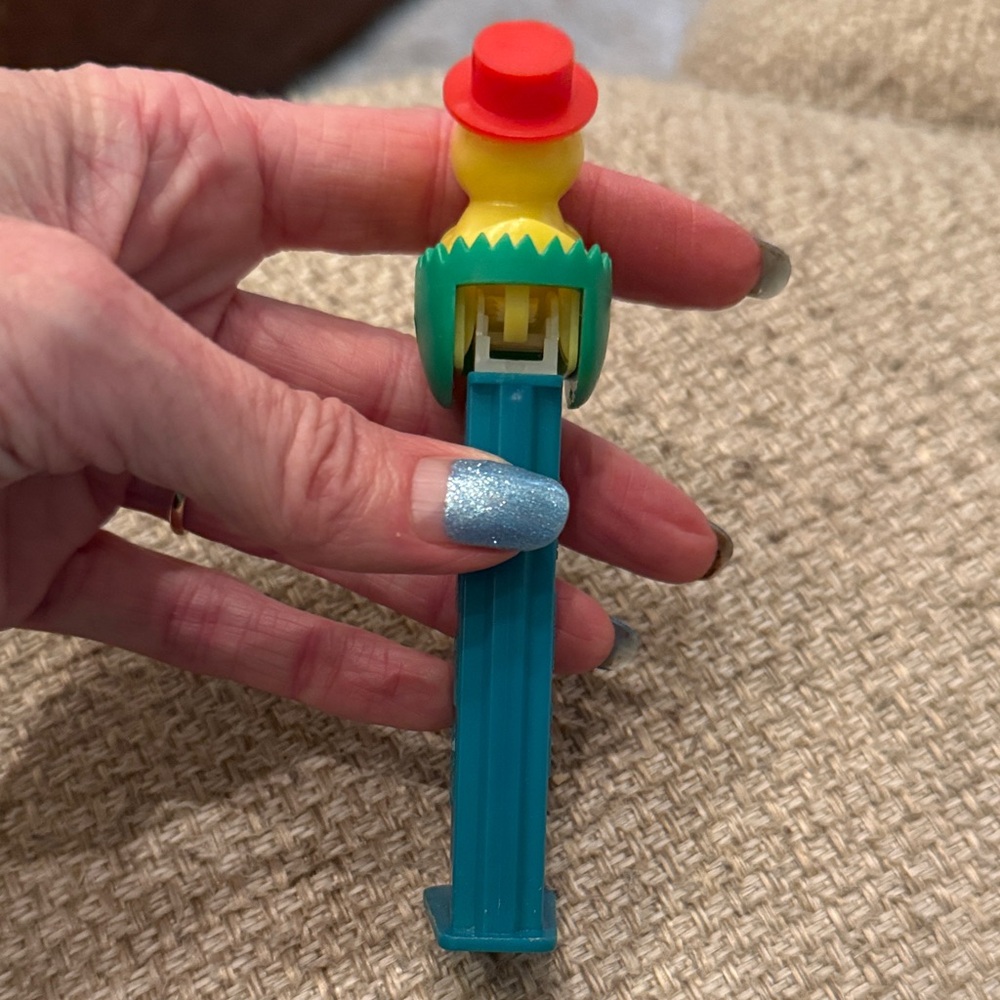 Colorful Chick Bird Pez Dispenser - Picture 3 of 4